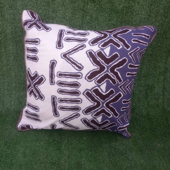 African Print Pillow Cover with Zipper - Picture 6 of 15